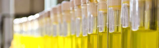 Oleje i olejki eteryczne – pozyskiwanie i zastosowanie w kosmetyce